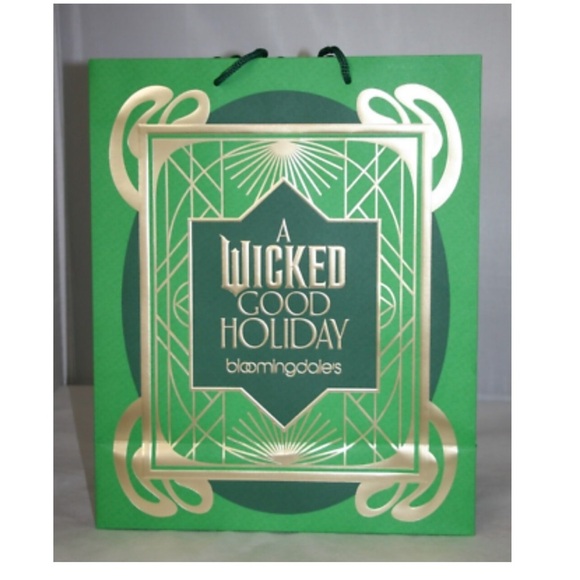 ❤️ 🆕 WICKED GOOD HOLIDAY Empty Paper Gift bag NEW Bloomingdale’s 2024 - Picture 2 of 12